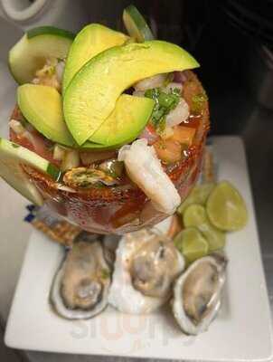 Lindo Mexican Restaurant & Supermarket