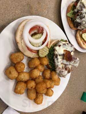 Famous Mike's Of Macon