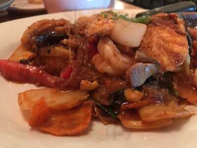 Sake Japanese & Thai Restaurant