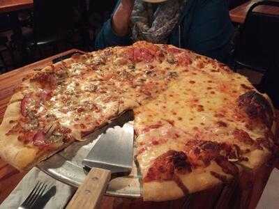 Z's Brick Oven Pizza