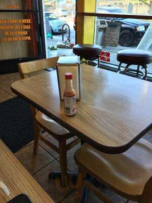 El Palenque Taqueria