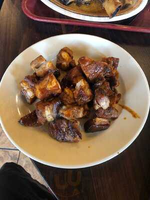 This Is It! Southern Kitchen & Bar-b-q