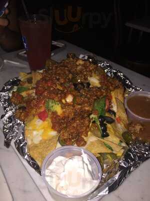 Tony's Huntington Inn