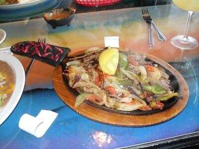 El Azteca Mexican Restaurant