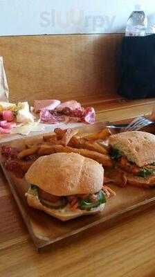 The Pig & The Pickle