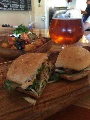 The Pig & The Pickle