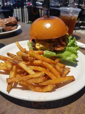 Saint Tropez Bistro And Beyond