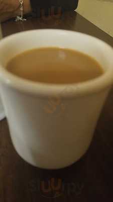 La Reynera Bakery & Restaurant