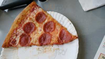 Butch's Grillactessen & Eatzeria