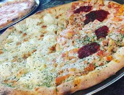 Butch's Grillactessen & Eatzeria