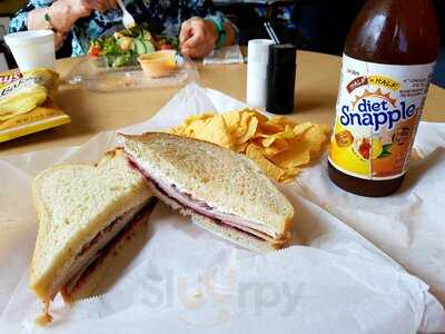 Rossi's Cafe And Deli