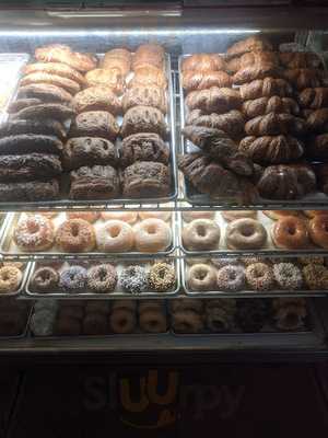 Happy Donuts