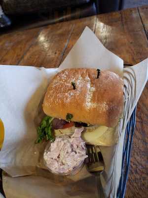 Lou's Brew Cafe & Lounge