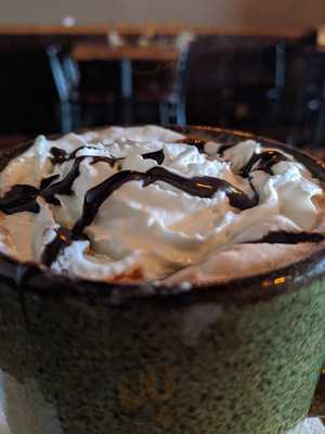 Lou's Brew Cafe & Lounge