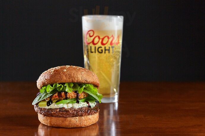 The Bar - The Avenue