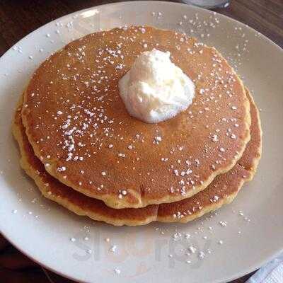 Al's Cafe In The Village