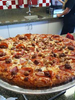 Tony's Oceanside Pizzeria