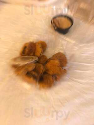 Sam & Louie's Italian Restaurant & New York Pizzeria