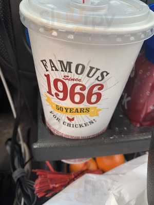 Lee's Famous Recipe Chicken