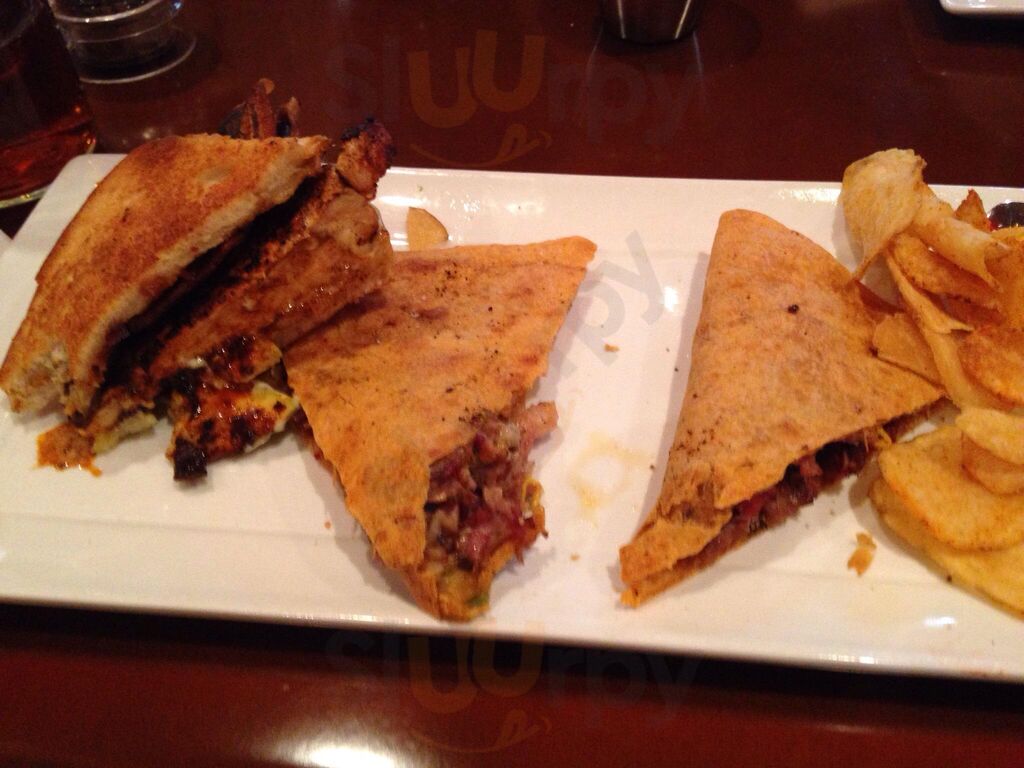 River City Grille & Lounge