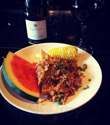 Dogwood Cafe And Lounge