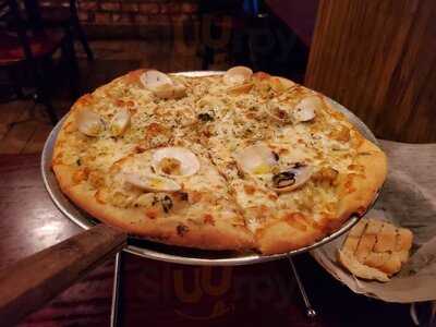 Gina’s Stone Fired Italian Pizzeria