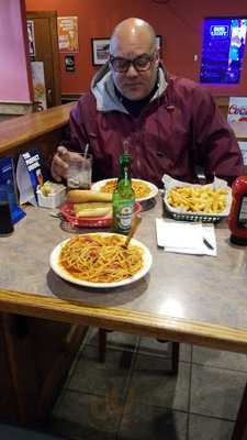 Luigi's Pizza Bar And Grille