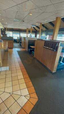 Shari's Cafe And Pies