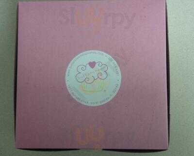 Buttercream Cupcakes & Coffee