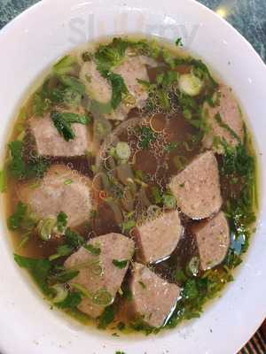 Pho 7 Simmering Soup