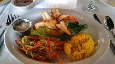Ciento Seis Grill And Seabar