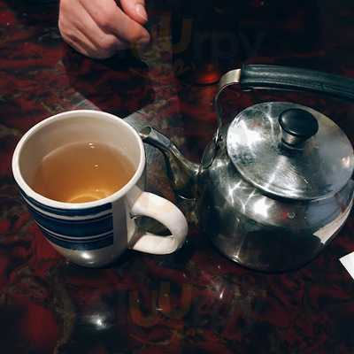 Sami's Bar And Grill