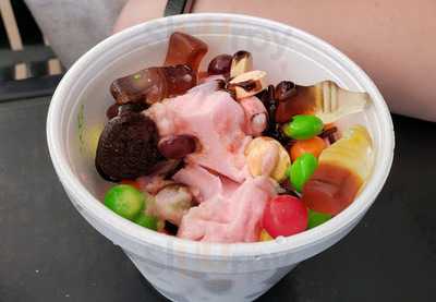 Twisty's Yogurt And Smoothies