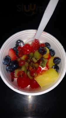 Twisty's Yogurt And Smoothies