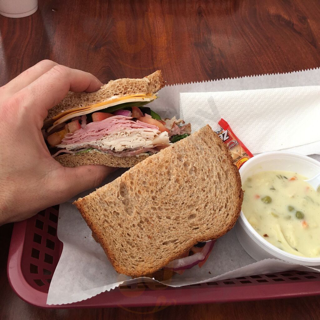 Off Main Deli And Bakery