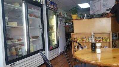 Girodano's Italian Deli