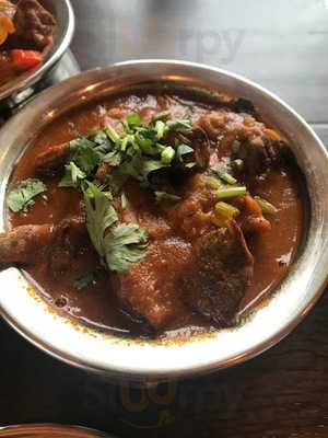 Golden Indian Curry House