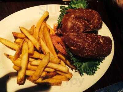 Mazzys Sports Bar & Grill