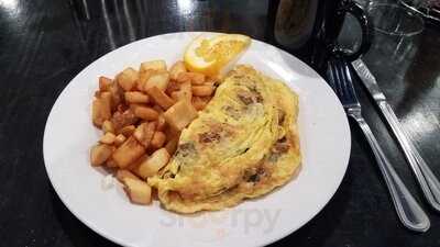 Aryana Restaurant And Bar