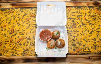 Skinny's Restaurant And Pizzeria