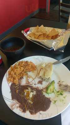 Los Tres Manantiales