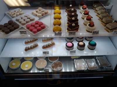 Madeleine's Place - French Bakery & Bistro