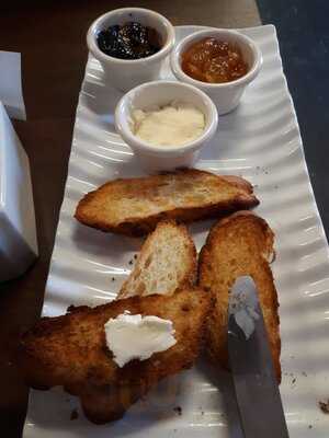 Madeleine's Place - French Bakery & Bistro