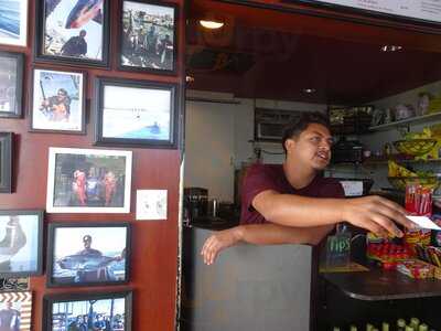 Harbor Pelican Deli & Mart