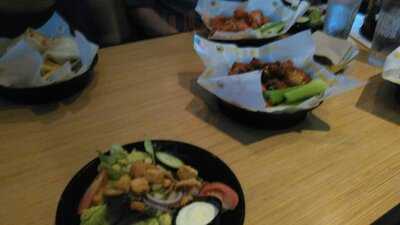 Buffalo Wild Wings Grill And Bar