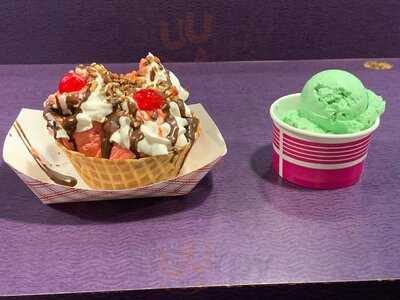 Paleteria La Reyna Michoacana