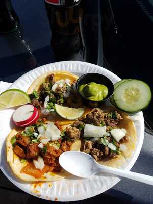 Tacos El Azteca