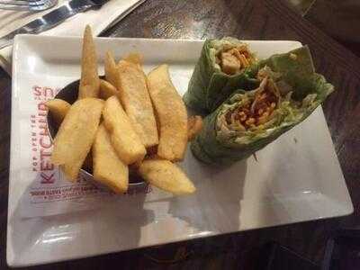 Red Robin Burger & Spirits