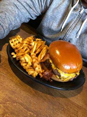 The Northland Ave Neighborhood Sports Bar