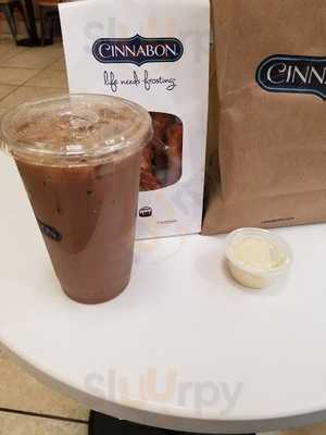 Cinnabon
